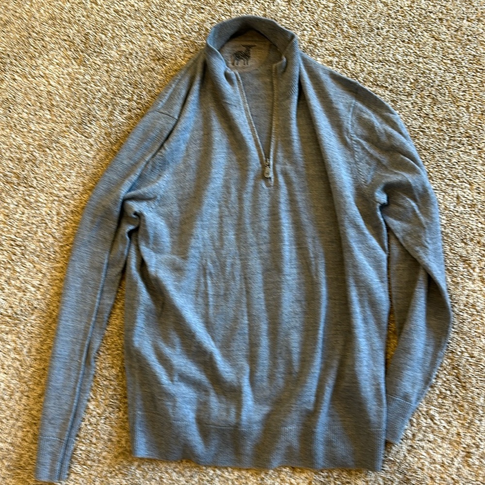 Small light blue Raffi quarter zip